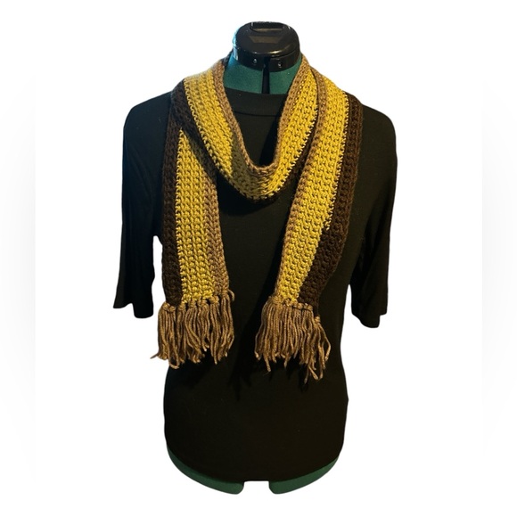 Hand crochet scarf - Picture 1 of 1